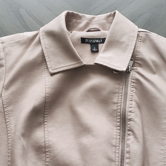 Roz & Ali faux leather jacket - Picture 9 of 14